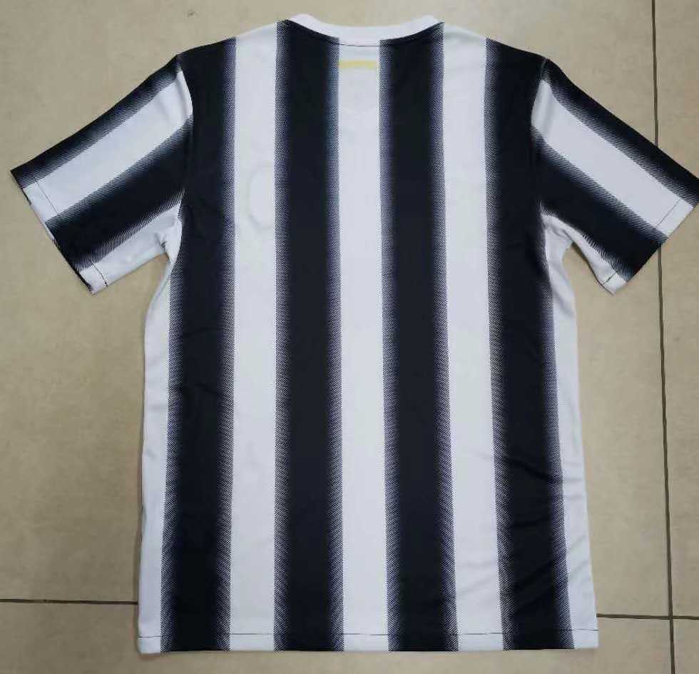 2011-2012 Juventus Retro Home Black & White Stripes Men Jersey Jersey - Click Image to Close