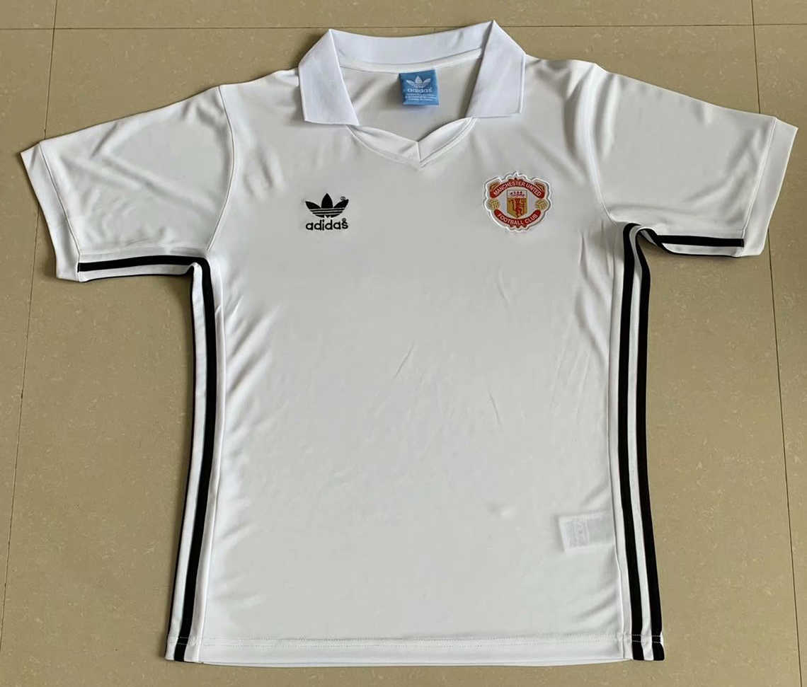 1980 Manchester United Retro Away White Men Jersey Jersey - Click Image to Close