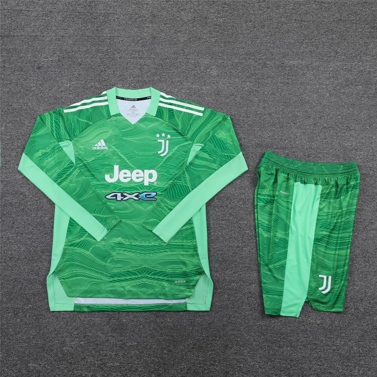 Men's Juventus Goalkeeper Green Long Sleeve Jersey + Short 21/22