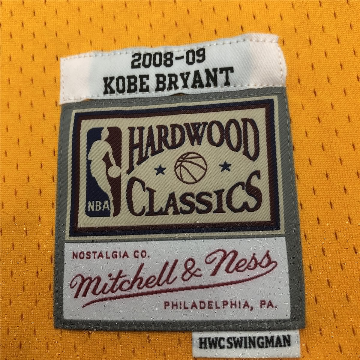 Los Angeles Lakers 2008-2009 Kobe Bryant Mitchell & Ness Yellow Jersey Hardwood Classics Men's (BRYANT #24)